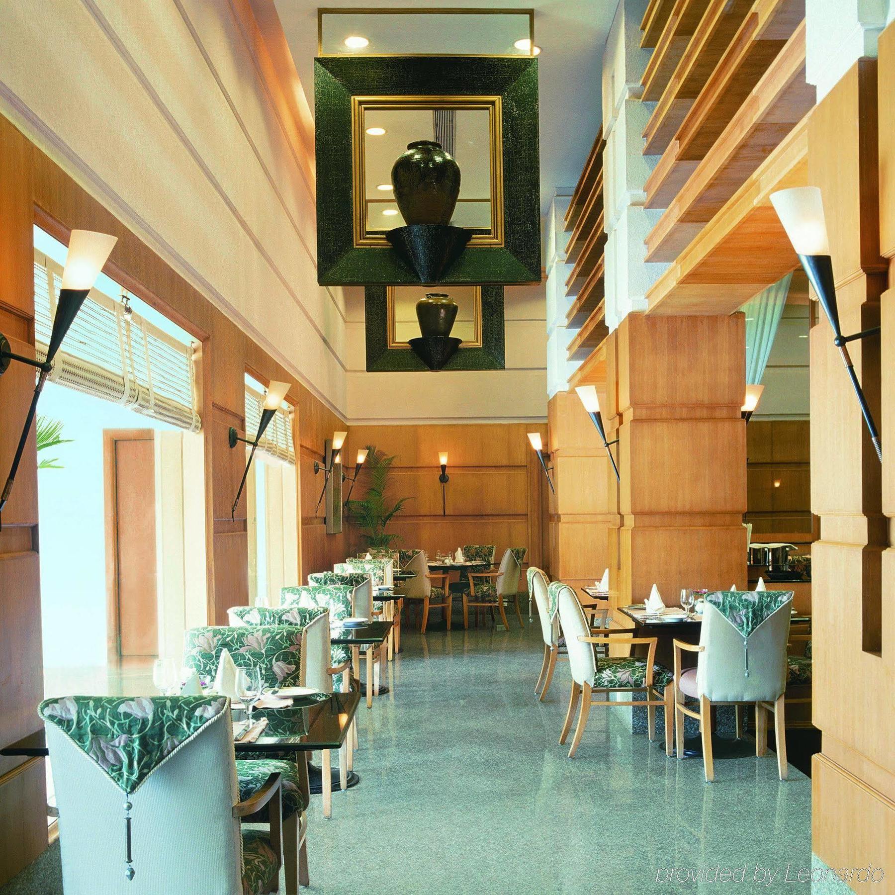 Trident Cochin Hotell Kochi Restaurang bild